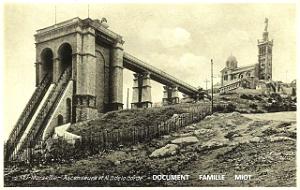 113 FUNICULAIRE  et N.DAME de la GARDE